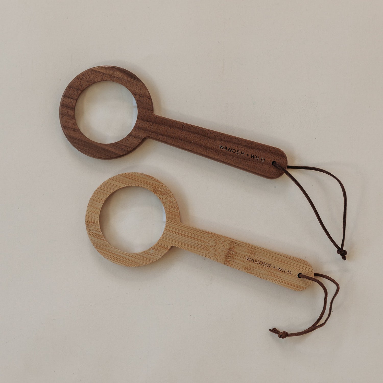 Magnifying Glass - Walnut